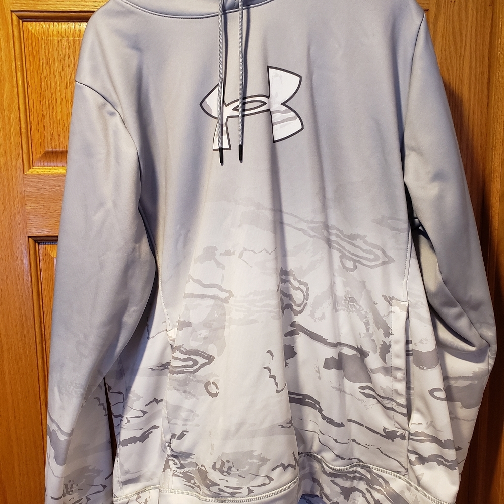 Under Armour hooded sweatshirt XL